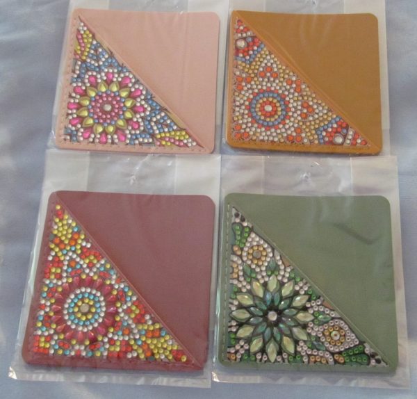 Bookmark - Diamond Dot Corner
